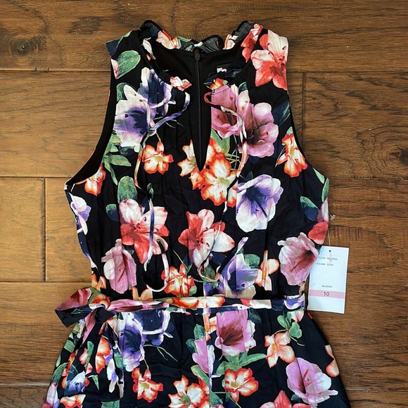 NWT Maison Tara Floral Belted Wide Leg Jumpsuit size 10 - Picture 6 of 8